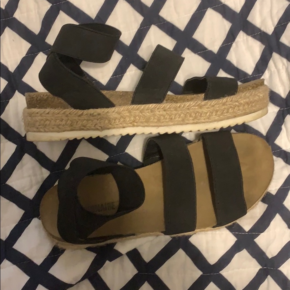 Cushionaire women’s sandals Mandy